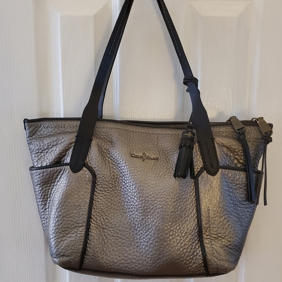 Handbag - Picture 2 of 9